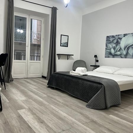 Bibi Rooms And Suite Палермо Екстериор снимка